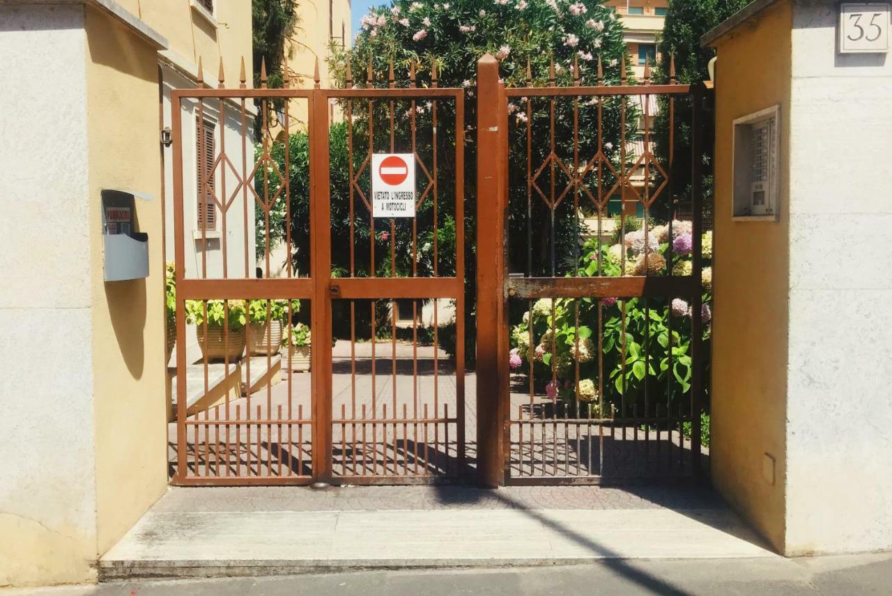 Apartamento Saint Peter House Station Roma Exterior foto